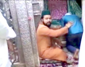 Bokep Di Ranjang Susun - About Dargah Shariff (Darbar) â€“ FREE Spiritual Healing Treatment